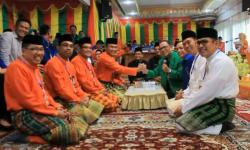 Daftar ke KPU, Firdaus-Rusli Effendy Siapkan â€œPanglimaâ€ di Pilgub Riau