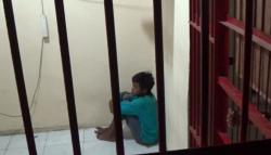 Warga Amuk Pemulung Pencuri Besi dan Kayu di Makassar