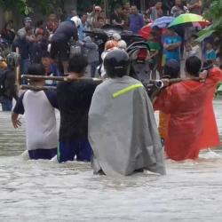 Banjir di Nias Utara Putuskan Jalur Transportasi