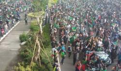 Pesta Persebaya Berlanjut Malam Ini, Polisi Tutup Jalan Ahmad Yani