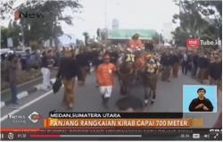 Ribuan Warga Medan Antusias Saksikan Kirab Budaya Kahiyang-Bobby 