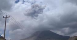 Kembali Meletus, Gunung Sinabung Muntahkan Abu Vulkanik Setinggi 3 Km