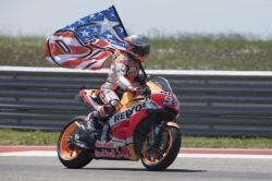 Inilah Alasan Marquez Rayakan Kemenangan dengan Bendera Nicky Hayden