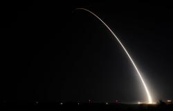 Angkatan Udara AS Uji Coba Rudal Balistik Antarbenua Minuteman III