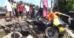 Mobil Pikap L300 Ditabrak KA Barang di Sragen, Suami Istri Tewas