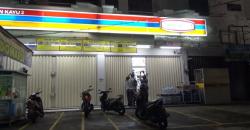 Perampok Bersenjata Gasak Rp300 Juta dari Minimarket di Matraman
