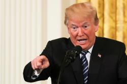 Wapres AS Pence Peringatkan Kim Jong Un Tak Permainkan Donald Trump
