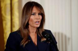 Ibu Negara AS Melania Tak Akan Dampingi Trump Bertemu Kim Jong Un
