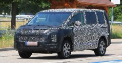 Mitsubishi Delica Terbaru Tertangkap Kamera Mata-Mata Pakai Kamuflase