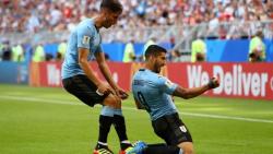Babak I: Suarez Buka Keunggulan Uruguay, Rusia Main 10 Orang