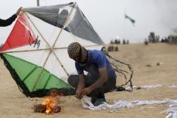 Kewalahan Hadapi Layangan Api Palestina, Israel Perketat Perbatasan