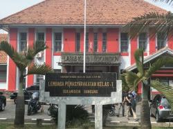Bartholomeus Toto, Eks Bos Lippo Cikarang Dieksekusi Ke Lapas Sukamiskon Bandung