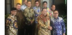 Salaman Akrab, Zulkifli Hasan Doakan SBY Selalu Sehat