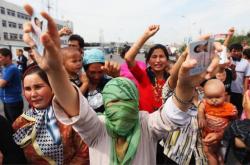 China Bantah Menahan 1 Juta Muslim Etnis Uighur