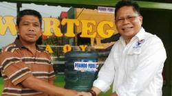 Peduli UMKM, Gerkindo Bagikan Dispenser ke Pemilik Warteg di Bogor