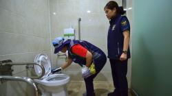 Cegah Kamera Cabul, Petugas di Seoul Cek Semua Toilet Umum Setiap Hari