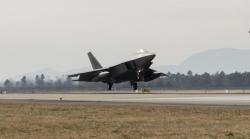 2 Jet Tempur F-22 AS Iringi Pesawat Pengebom Tu-95MC Rusia di Artik