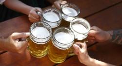Benarkah Kecanduan Alkohol Bisa Mengakibatkan Kebutaan? Cek Faktanya       