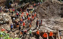3 Orang Tewas dan 10 Rumah Terkubur akibat Tanah Longsor di Filipina