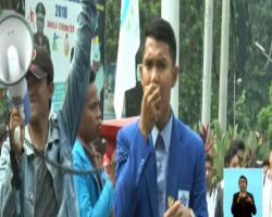Mahasiswa UIN Jambi Demo Tuntut Zumi Zola Mundur