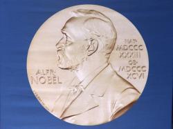 Kembangkan Pengobatan Kanker, 3 Ilmuwan Sabet Hadiah Nobel Kimia