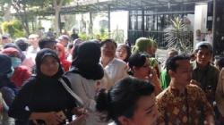 Tak Digaji 4 Bulan, Ratusan Tenaga Honorer RSUD Pirngadi Mogok Kerja