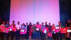 12 Fotografer Terbaik Terima Penghargaan Pemprov DKI dan Okezone