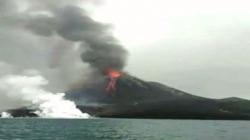 Longsoran Anak Krakatau Diduga Jadi Penyebab Tsunami Selat Sunda