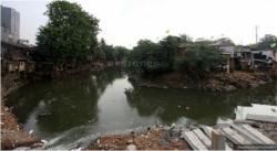 Ada Sodetan di Kali Ciliwung, Jalan Otista 3 Ditutup Tiga Bulan