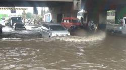 Terowongan Tol Kaligawe Semarang Kebanjiran, Jalanan Macet Parah