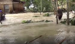 Takut Banjir Susulan, Warga Sugihwaras Kebumen Pilih Mengungsi