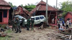 Tsunami di Banten, Kopassus Evakuasi Korban dan Pembersihan Puing