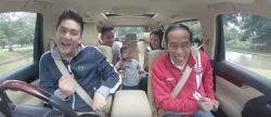 Boy William Seru-Seruan Satu Mobil Bareng Jokowi
