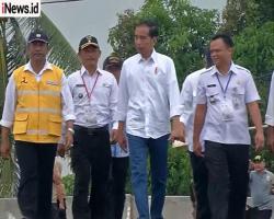 Kunjungi Jembatan Baru di Muara Gembong, Jokowi Segera Perbaiki Akses Jalan