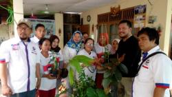Caleg Perindo Beri Tanaman Obat, Ibu-Ibu PKK Sambut Penuh Semangat