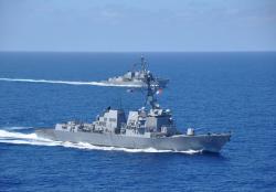 2 Kapal Perangnya Berlayar di Selat Taiwan, AS Menggertak China?