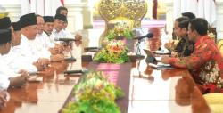 Siapkan Tim Independen, Jokowi Kaji Usulan Kenaikan HPP Gula