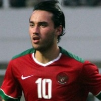 Biodata dan Agama Ezra Walian, Pemain Sepak Bola yang Alami Mangkrak Proses Naturalisasi di 2017