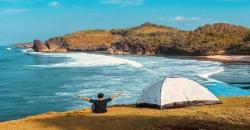 Terpikat Pantai Widodaren Gunungkidul, Tebing Karangnya Terlihat Unik