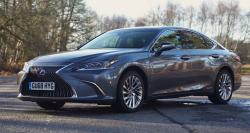 Lexus ES Ancam 3 Mobil Premium Jerman