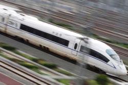 Proyek Kereta Semi Cepat Jakarta-Surabaya, Luhut  Pilih Jepang Ketimbang China