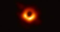 Pertama Kali, Ilmuwan Internasional Ungkap Foto 'Black Hole'