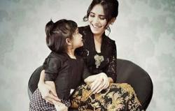 Putri Ayu Ting Ting Hobi Koleksi Boneka dan Aksesori