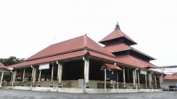 Masjid Gedhe Kauman, Saksi Sejarah dan Pusat Kerajaan Islam di Jawa