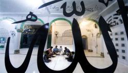 Masya Allah, Siswa di Sumbar Dapat THR jika Ikut Itikaf di Masjid