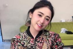 Tak Ingin Dikenali, Dewi Perssik Pakai Cadar saat Kuliah: Biar Lebih Leluasa Belajar