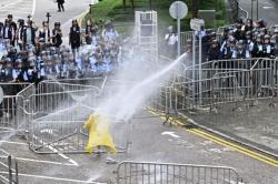 Bentrokan Pecah saat Aksi Demo, Polisi Hong Kong Gunakan Merica dan Gas Air Mata