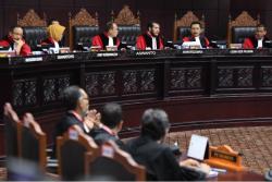 Hakim MK Tolak Permintaan Tim Hukum Prabowo soal Tak Batasi Jumlah Saksi