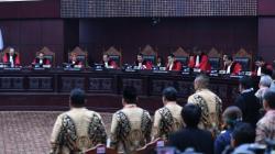 Hakim MK: Dalil Pemohon soal Ajakan Gunakan Baju Putih TSM Tidak Relevan