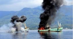 Pemprov Kepri Minta Penenggelaman Kapal Ilegal Zaman Susi Dilanjutkan<